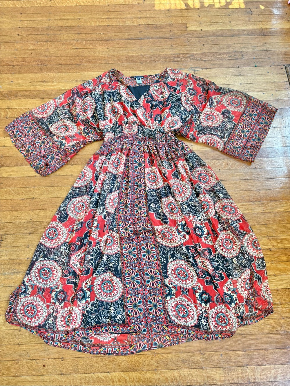 The Pyramid Collection Boho Mandala Print Kimono Sleeve Surplice Midi Dress